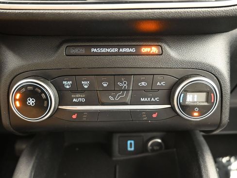 Used 2020 Ford Escape SE AWD/4WD image 18