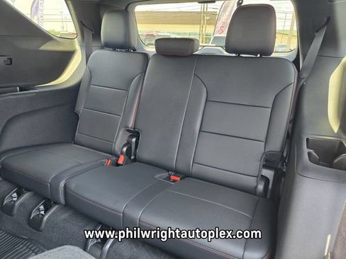 New 2026 Chevrolet Traverse RS w/ LPO, Floor Liner Package FWD image 11