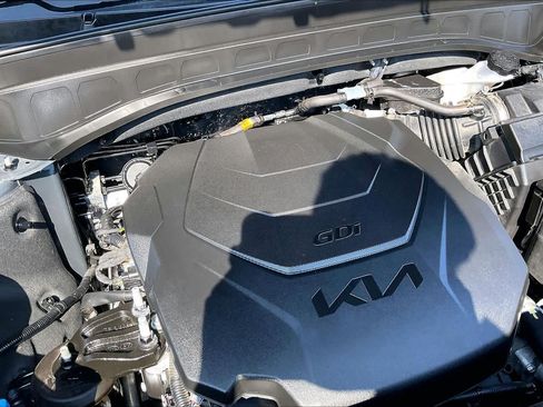 Used 2025 Kia Telluride S FWD image 31