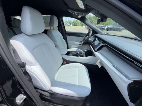 New 2026 Jeep Cherokee Laredo AWD/4WD image 25