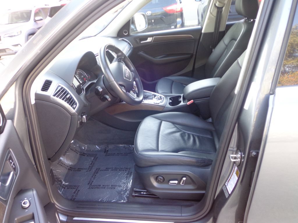 Used 2015 Audi Q5 2.0T Premium Plus w/ Technology Package AWD/4WD image 13