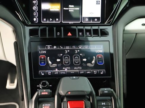 Used 2024 Lamborghini Urus S image 20