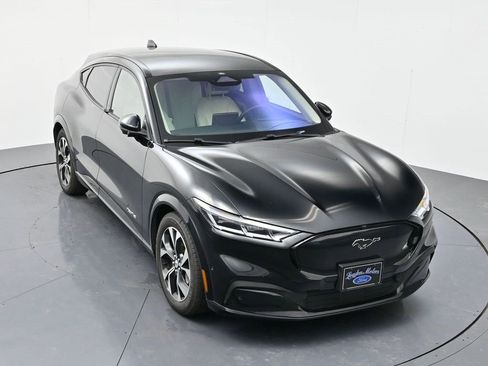 Used 2021 Ford Mustang Mach-E Premium image 11