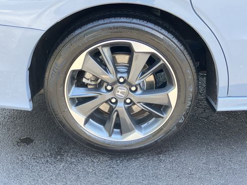 Certified 2024 Honda Odyssey Elite image 13
