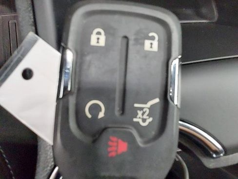 Used 2023 GMC Terrain SLE w/ Driver Convenience Package image 26