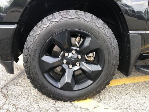 Used 2019 RAM 1500 Big Horn AWD/4WD image 18