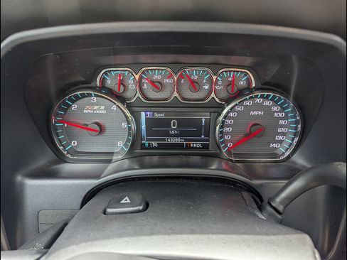 Used 2018 Chevrolet Silverado 1500 LT w/ All Star Edition AWD/4WD image 2