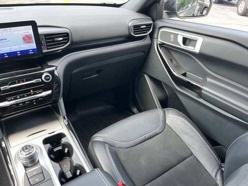 Used 2024 Ford Explorer ST AWD/4WD image 19