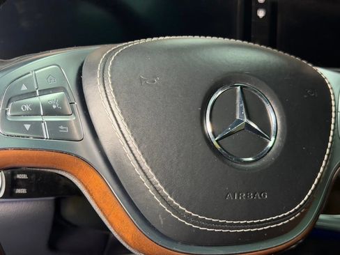 Used 2016 Mercedes-Benz S 550 Sedan w/ Premium Package image 42