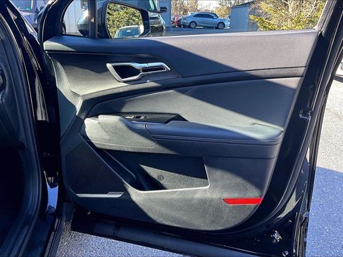 Used 2023 Kia Sportage X-Line image 16