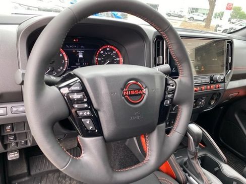 New 2026 Nissan Frontier PRO-4X w/ Tow Package AWD/4WD image 13