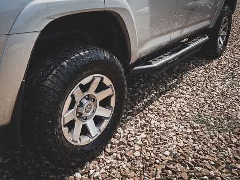 Used 2016 Toyota 4Runner Trail AWD/4WD image 32