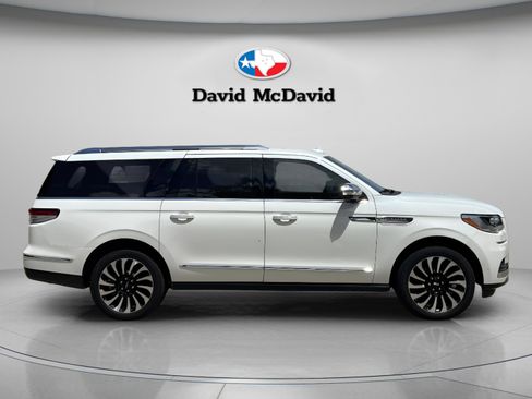 Certified 2024 Lincoln Navigator L Black Label AWD/4WD image 8