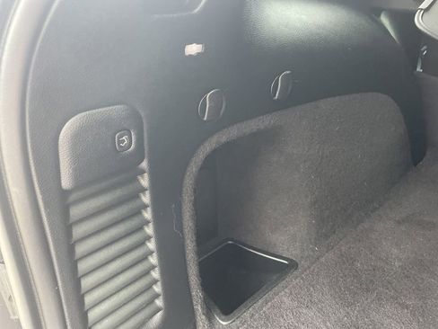 Used 2017 Jeep Grand Cherokee Altitude RWD image 15