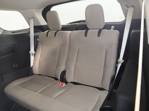 Used 2021 Ford Explorer XLT image 47