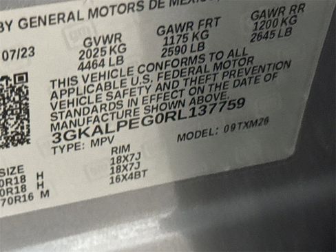 Used 2024 GMC Terrain SLT image 27