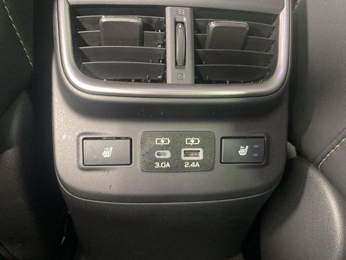 Certified 2025 Subaru Outback Limited image 28