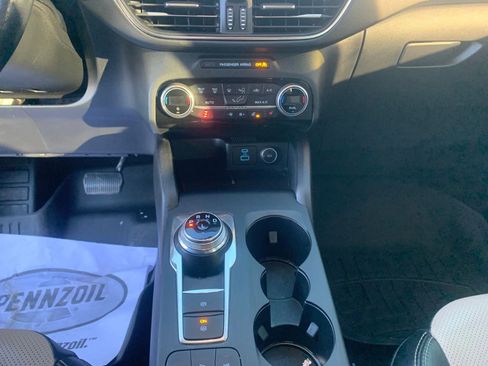 Used 2021 Ford Escape Titanium w/ Titanium Elite Package image 23