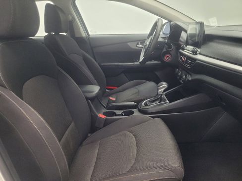 Used 2020 Kia Forte LXS FWD image 21