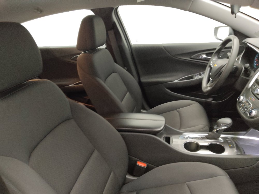 Used 2025 Chevrolet Malibu LT FWD image 21