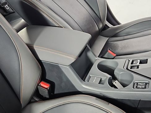 Certified 2024 Subaru Crosstrek 2.5i Limited w/ Crosstrek Mirror Package image 16