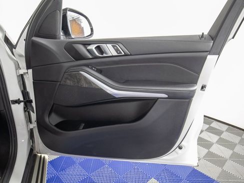Used 2023 BMW X5 xDrive40i image 15