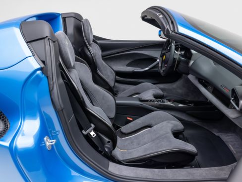 Used 2024 Ferrari 296 GTS RWD image 30