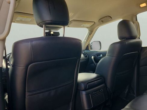 Used 2024 Nissan Armada SV RWD image 8