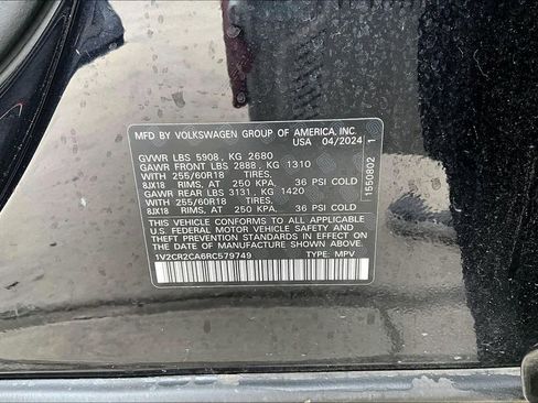 Used 2024 Volkswagen Atlas Peak Edition SE image 43