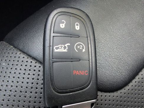 Used 2023 Jeep Cherokee Altitude Lux image 21