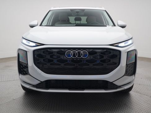 New 2026 Audi Q3 quattro 2.0T AWD/4WD image 5