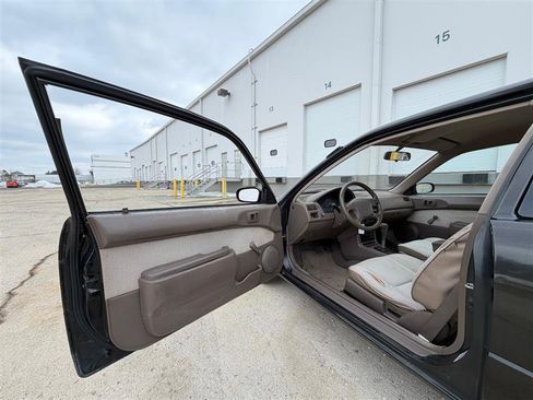 Used 1996 Toyota Tercel DX image 7