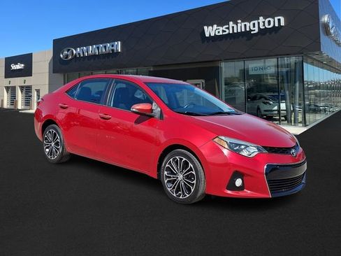 Used 2014 Toyota Corolla S FWD image 1