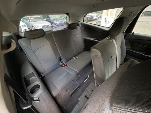Used 2014 Chevrolet Traverse LT FWD image 31