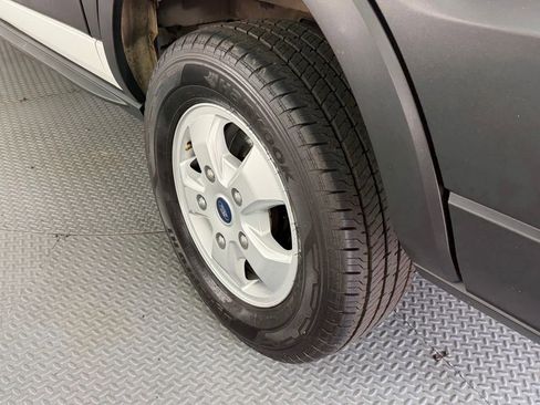 Used 2019 Ford Transit 250 130 Low Roof RWD image 30