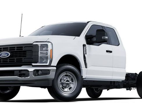 New 2025 Ford F250 XL w/ XL Chrome Package image 23