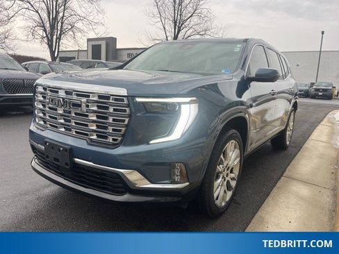 Used 2025 GMC Acadia Denali w/ Super Cruise Package image 3