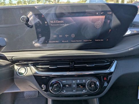 New 2026 Buick Envista Sport Touring image 16