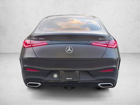 Used 2024 Mercedes-Benz GLC 300 4MATIC image 7