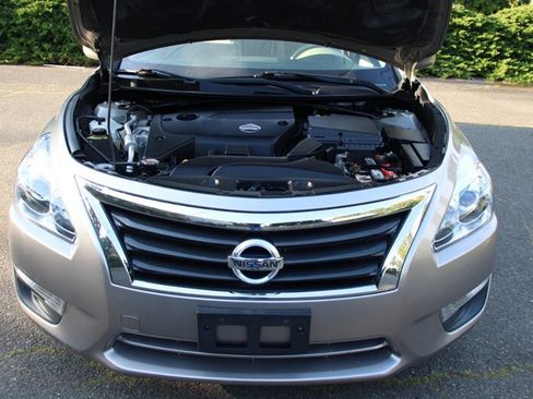 Used 2013 Nissan Altima 2.5 S FWD image 18