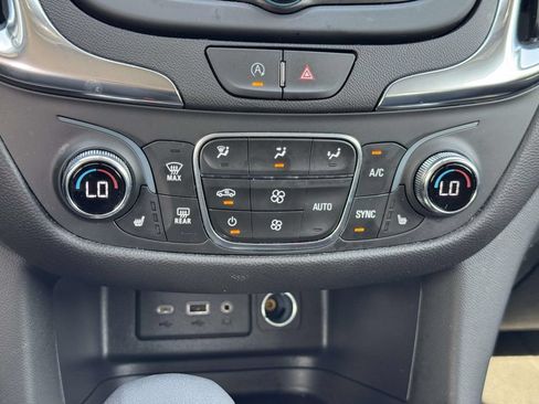 Used 2024 Chevrolet Equinox LT FWD image 5