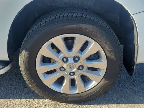 Used 2015 Toyota Sequoia Platinum image 7