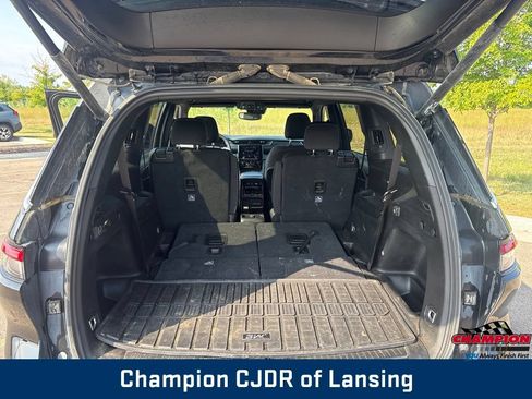 Used 2024 Jeep Grand Cherokee L Laredo w/ Luxury Tech Group I AWD/4WD image 15