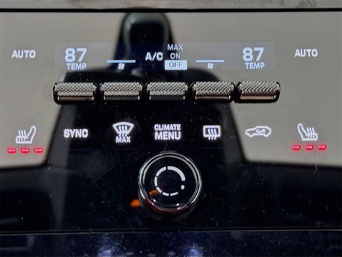 Used 2024 Porsche Cayenne Base image 24