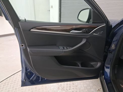 Certified 2023 BMW X4 xDrive30i image 21