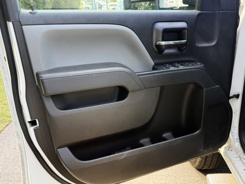 Used 2016 Chevrolet Silverado 3500 W/T w/ WT Convenience Package AWD/4WD image 4
