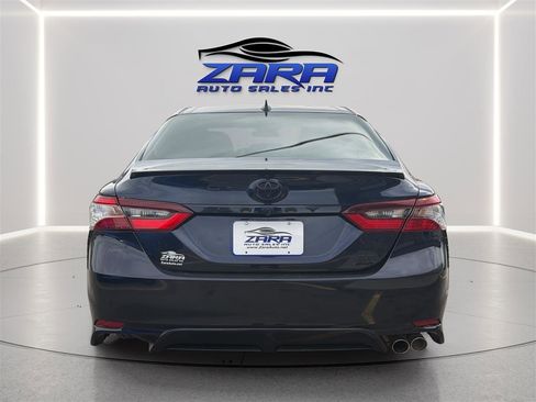 Used 2021 Toyota Camry SE w/ Cold Weather Package AWD/4WD image 6