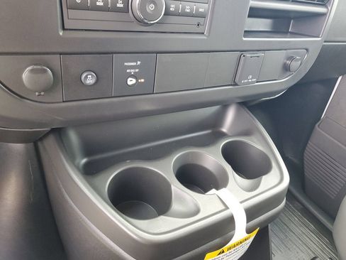 New 2026 GMC Savana 2500 Extended RWD image 23