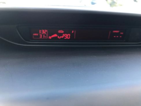 Used 2015 MAZDA MAZDA5 Grand Touring image 19