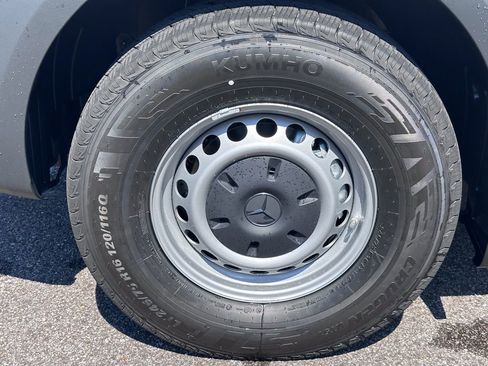 New 2025 Mercedes-Benz Sprinter 2500 image 12